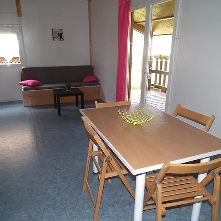 אתר קמפינג Domaine Vallee Du Tarn Sn Saint-Cirgue